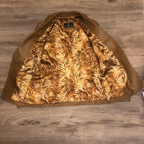 Frederic Castet Paris Tan Leather Blazer Tiger Print Lining Button Down 55 Small - Picture 3 of 7
